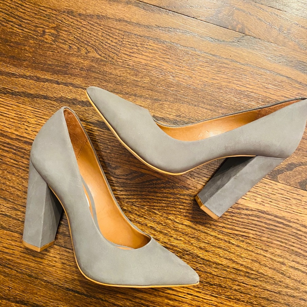 Steve Madden Prance-C Gray Suede Point-Toe Pumps